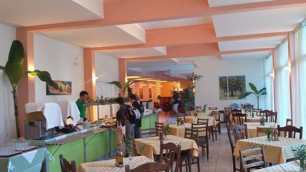 Ipsos Beach Hotel 3*