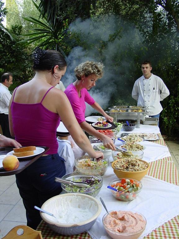 Hotel Ipsos Beach Hotel 3*
