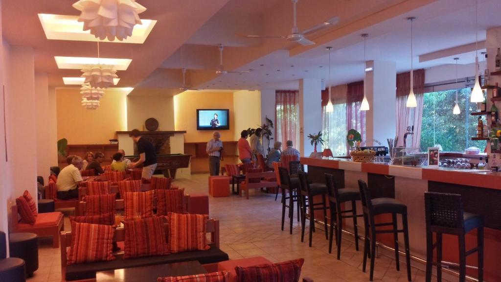 Ξενοδοχείο Ipsos Beach Hotel
