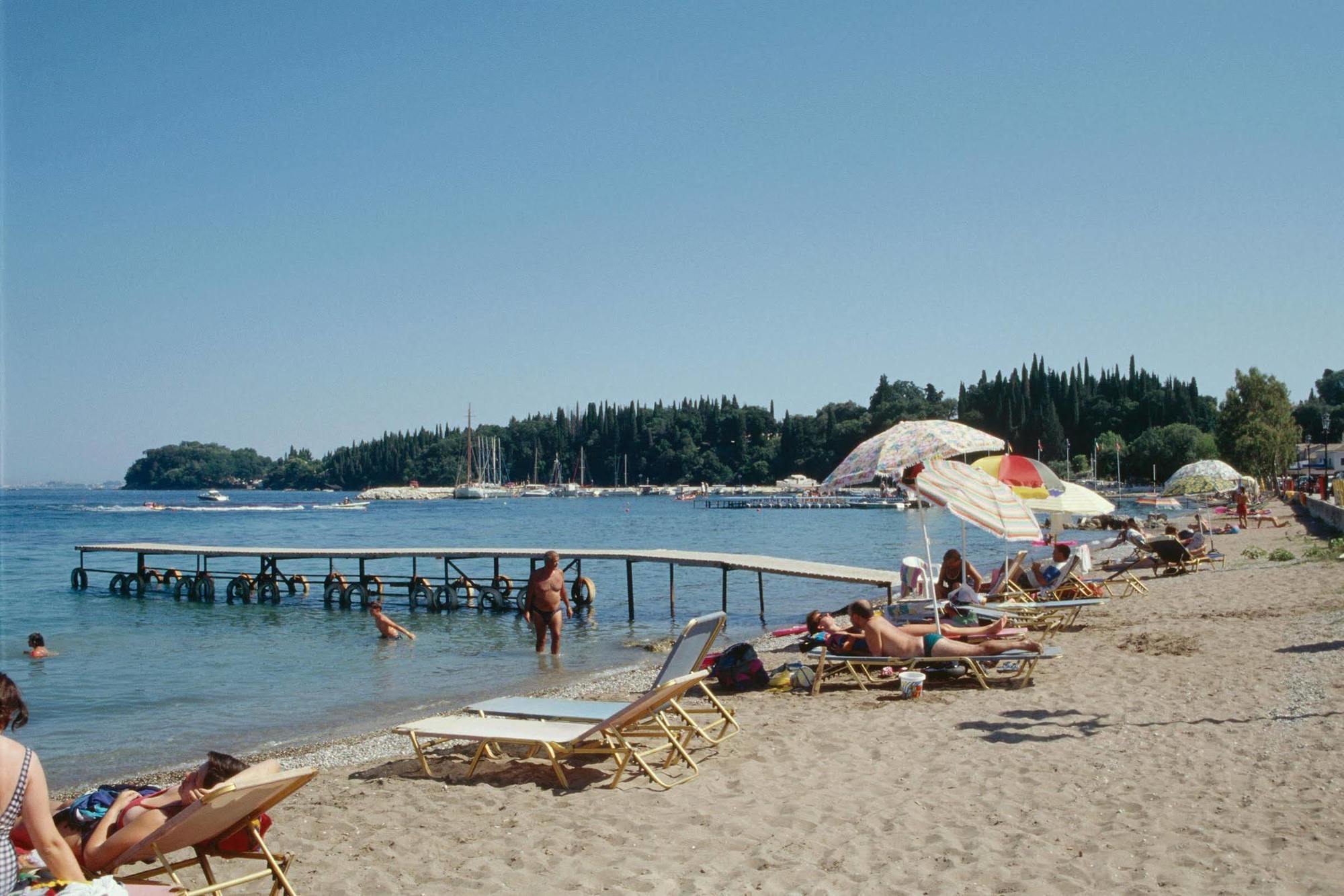 Ξενοδοχείο Ipsos Beach Hotel 3*